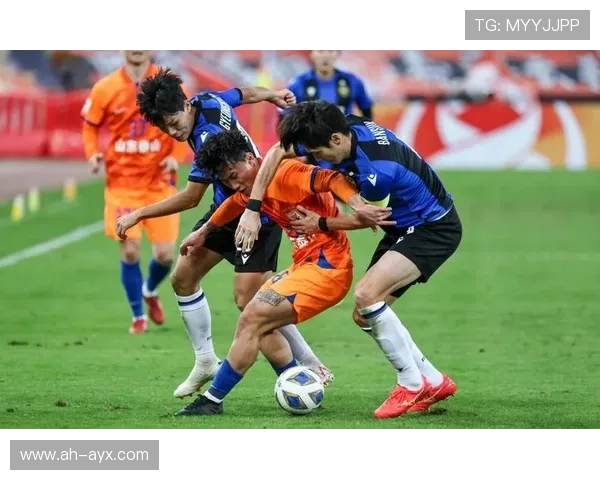 金玟哉因跟腱囊肿缺席比赛，韩职联赛关注其恢复进展